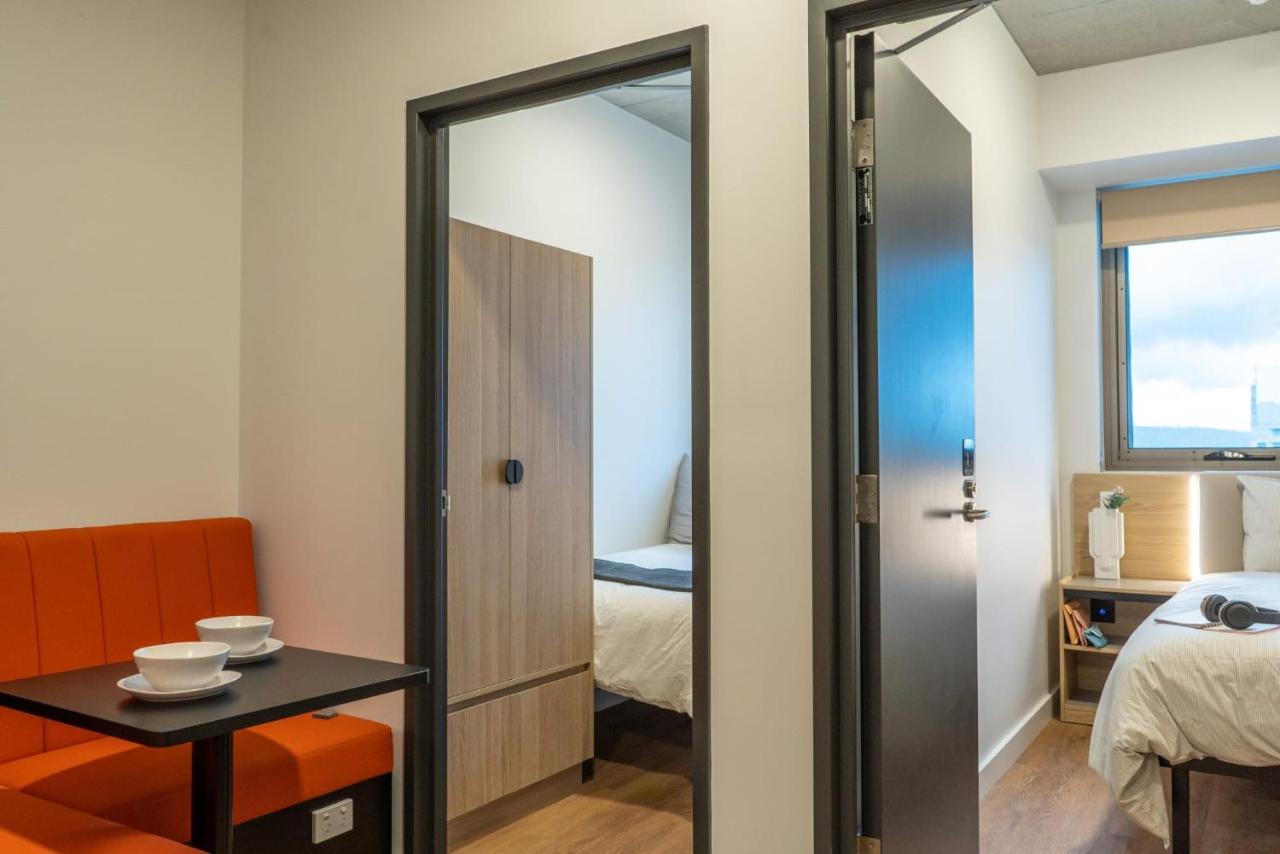 Switch Living In The Centre Of Adelaide Exterior foto