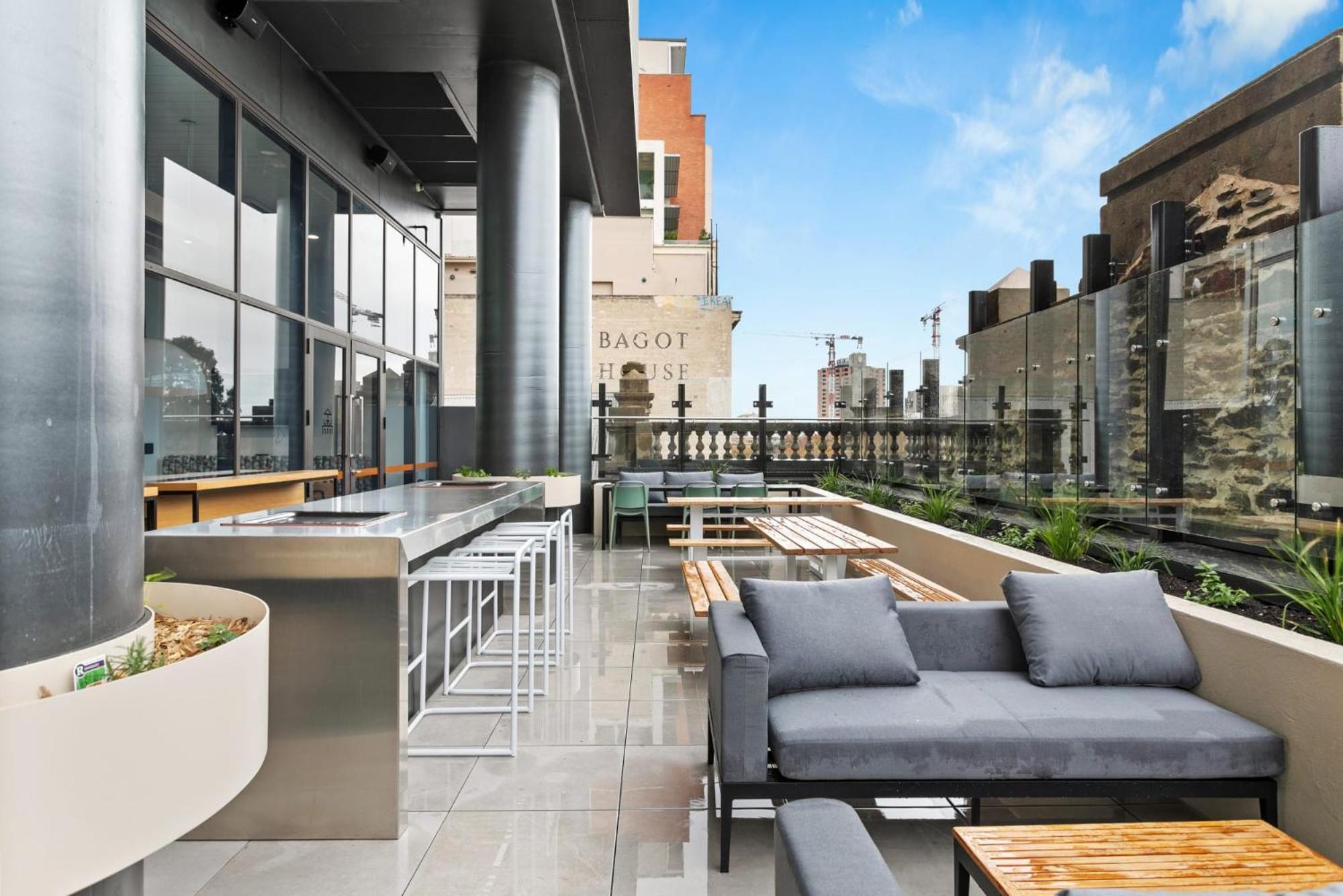 Switch Living In The Centre Of Adelaide Exterior foto